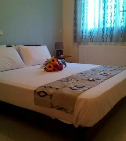 Tolis Holiday home *
